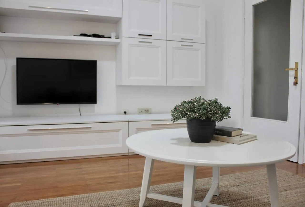 Apartment Boutique Villa Mia, Amazing Location With Parking Opatija